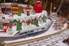 Состоялось официальное открытие NARGIS CITY -  инсталляция c более 100 кг пряничного теста (ВИДЕО, ФОТО)