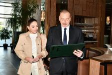 Президент Ильхам Алиев и Первая леди Мехрибан Алиева приняли участие в открытии отеля The Ritz-Carlton Baku (ФОТО/ВИДЕО)