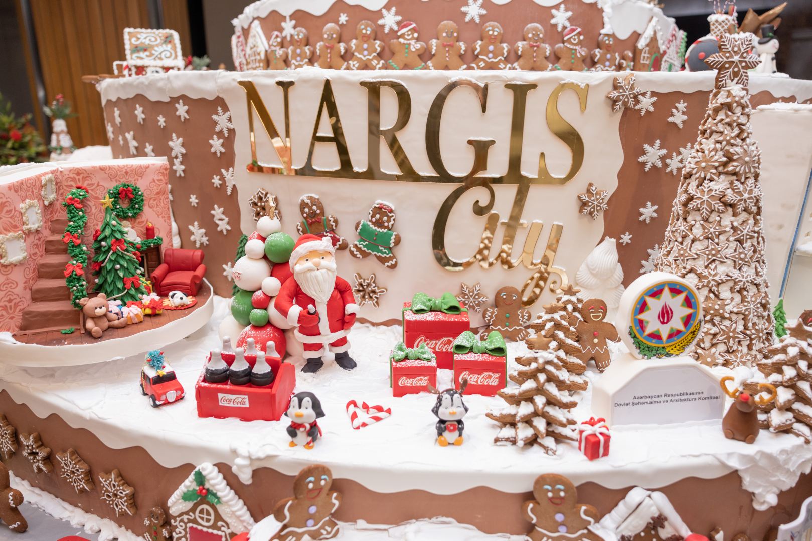 Состоялось официальное открытие NARGIS CITY -  инсталляция c более 100 кг пряничного теста (ВИДЕО, ФОТО)