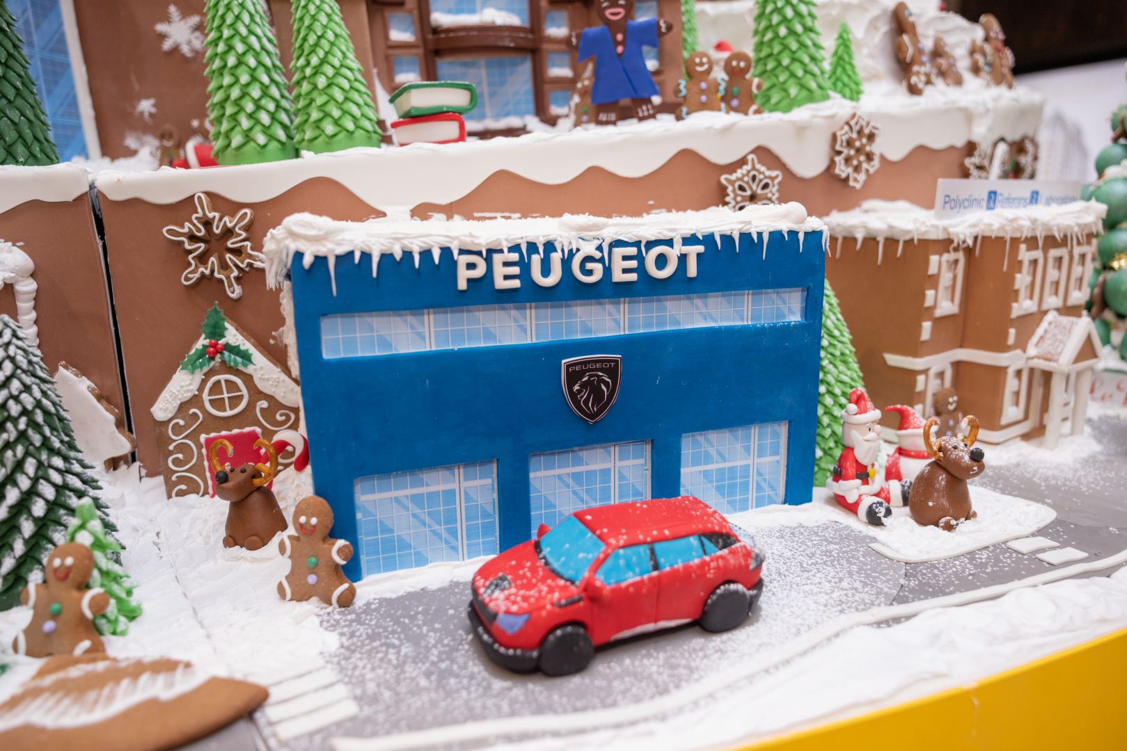 Состоялось официальное открытие NARGIS CITY -  инсталляция c более 100 кг пряничного теста (ВИДЕО, ФОТО)