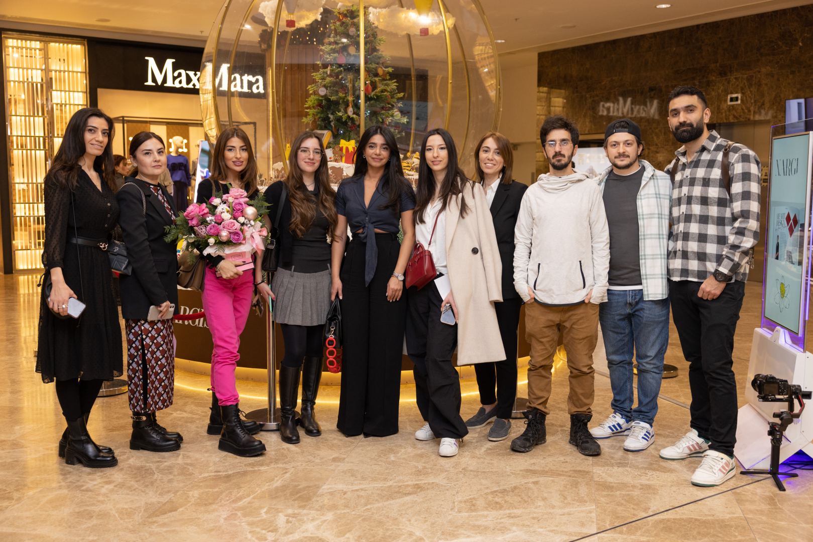 Состоялось официальное открытие NARGIS CITY -  инсталляция c более 100 кг пряничного теста (ВИДЕО, ФОТО)