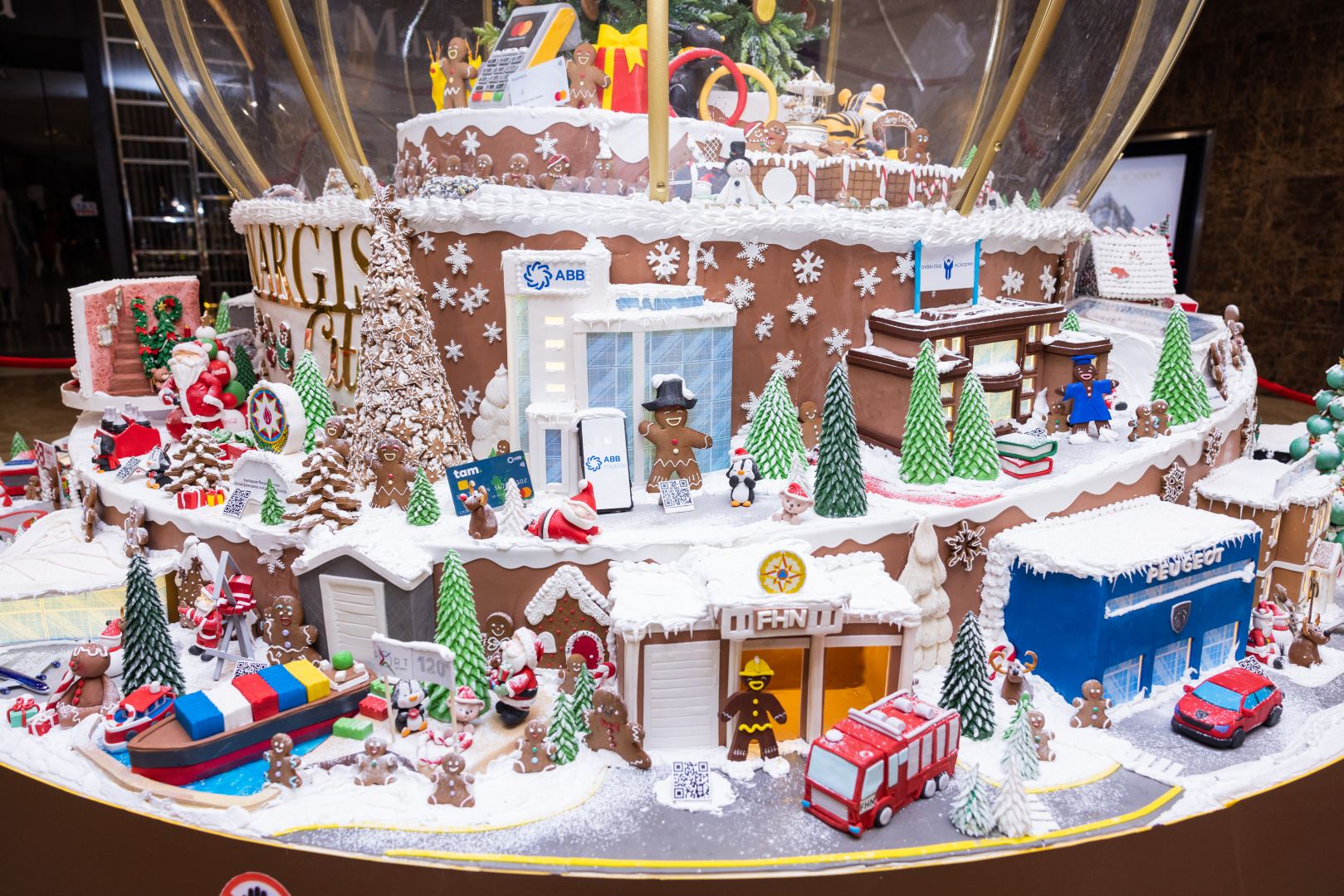 Состоялось официальное открытие NARGIS CITY -  инсталляция c более 100 кг пряничного теста (ВИДЕО, ФОТО)