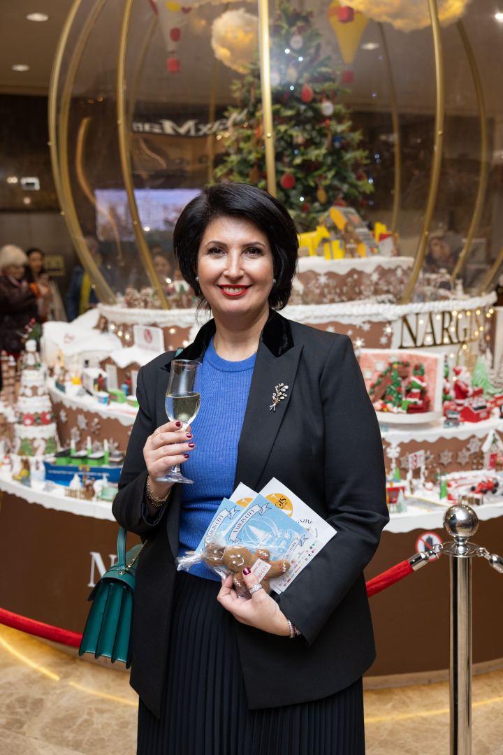 Состоялось официальное открытие NARGIS CITY -  инсталляция c более 100 кг пряничного теста (ВИДЕО, ФОТО)