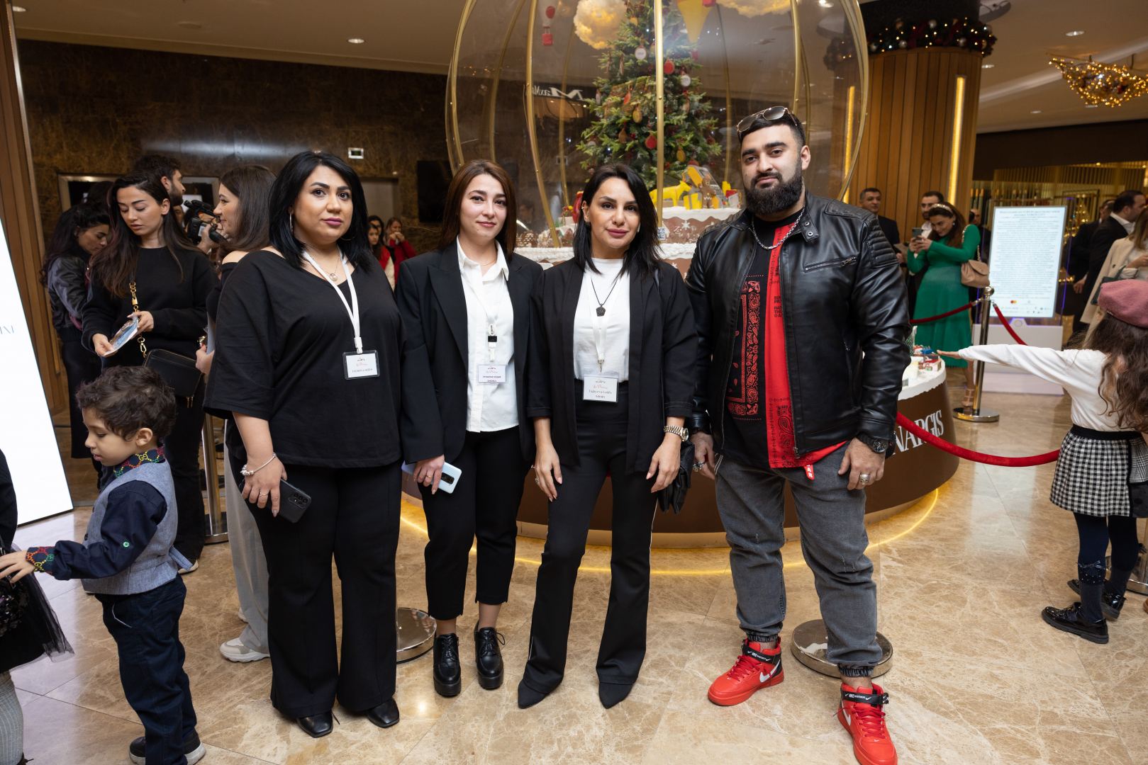 Состоялось официальное открытие NARGIS CITY -  инсталляция c более 100 кг пряничного теста (ВИДЕО, ФОТО)