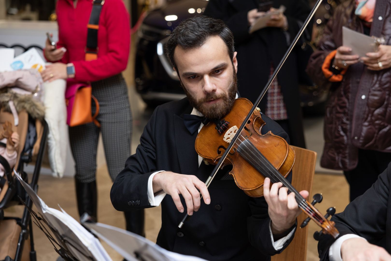 Состоялось официальное открытие NARGIS CITY -  инсталляция c более 100 кг пряничного теста (ВИДЕО, ФОТО)