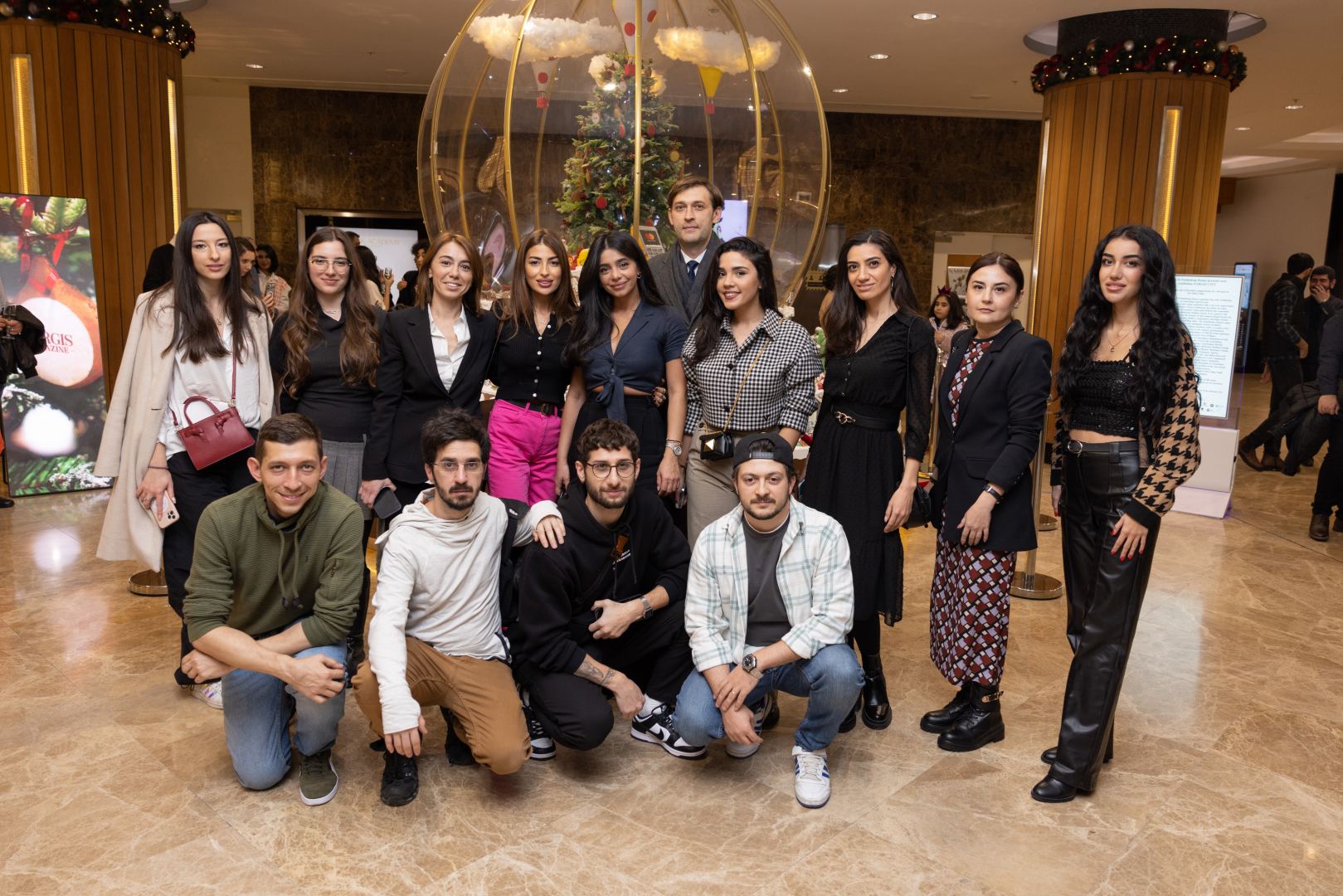 Состоялось официальное открытие NARGIS CITY -  инсталляция c более 100 кг пряничного теста (ВИДЕО, ФОТО)