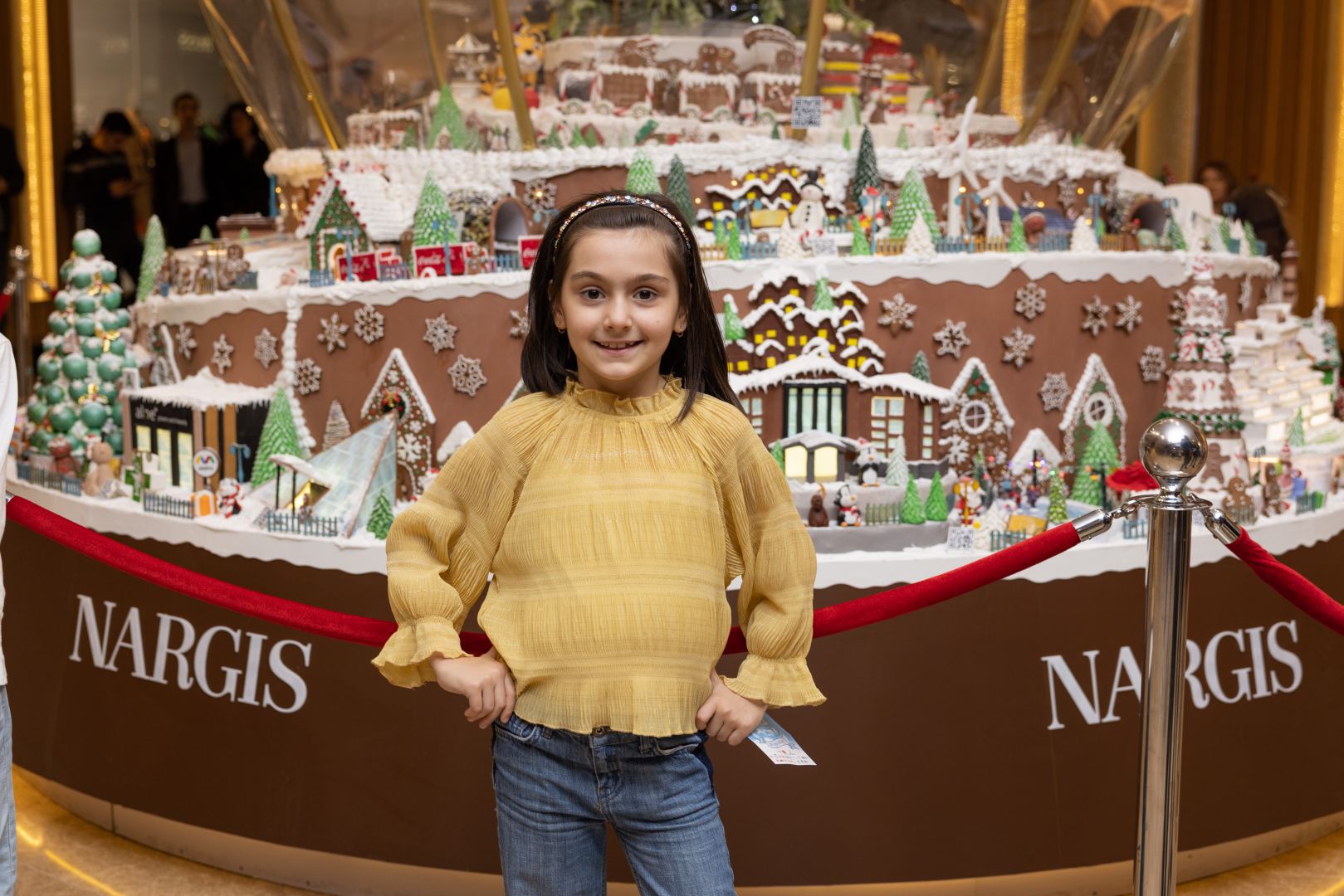 Состоялось официальное открытие NARGIS CITY -  инсталляция c более 100 кг пряничного теста (ВИДЕО, ФОТО)