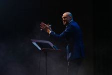 "Царица песня", или Как Джалал Аббасов оказался в Сибири (ФОТО)