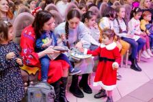 В Баку прошел фестиваль-квест "Приключения святого Николая" (ФОТО)
