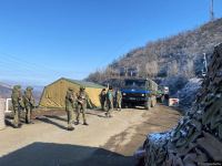 По Лачинской дороге беспрепятственно проехали 5 машин снабжения российских миротворцев (ФОТО)