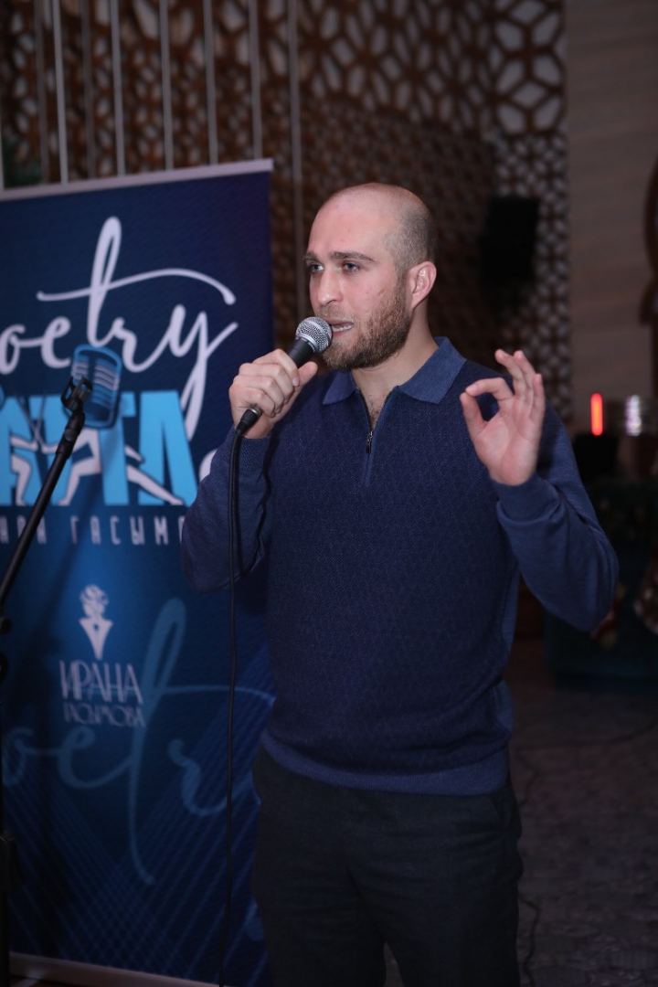 Горячим философским словом бьем холодную бакинскую погоду (ФОТО)