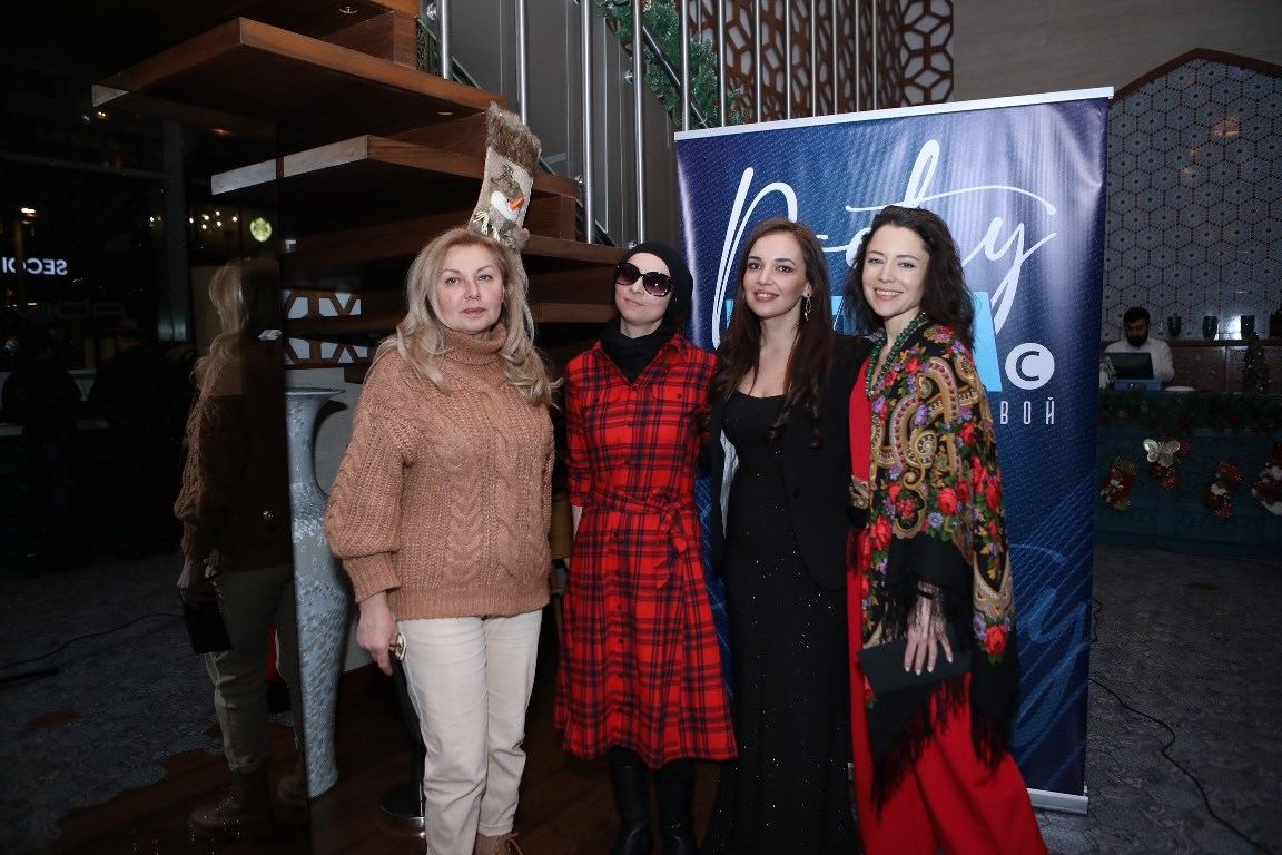 Горячим философским словом бьем холодную бакинскую погоду (ФОТО)