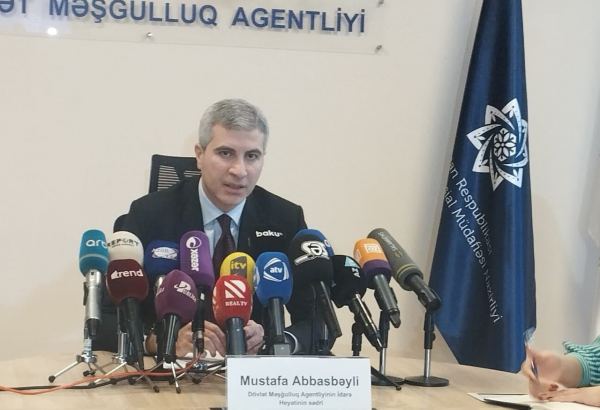 В Азербайджане обнародовано число членов семей шехидов и ветеранов, не привлеченных в службы занятости