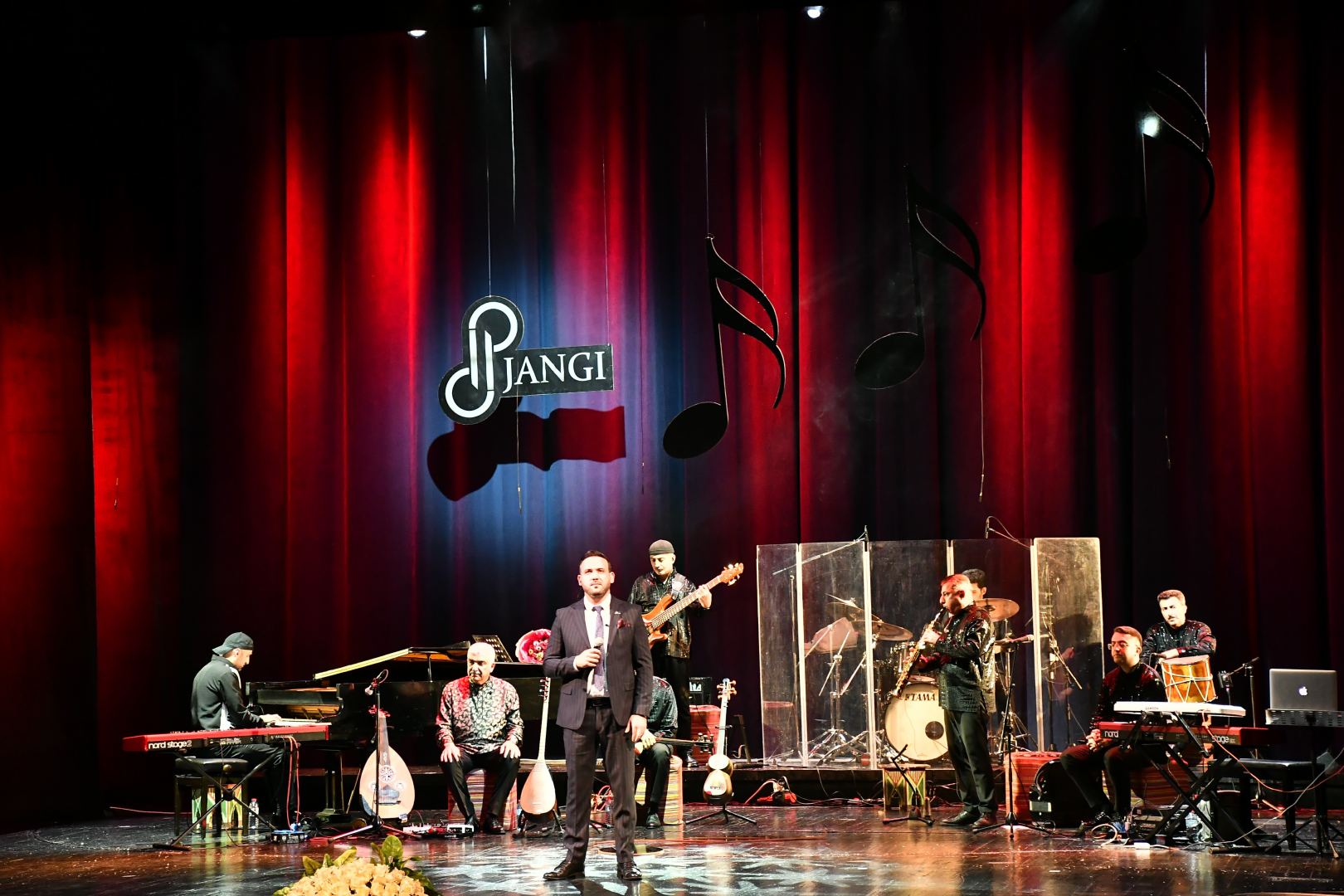 Эстрадно-фольклорный ансамбль "Cəngi" отметил юбилей (ФОТО/ВИДЕО)