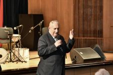 Известные артисты выступили с концертом в честь 100-летия Ахмеда Бакиханова (ФОТО)