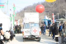 По Лачинской дороге в очередной раз беспрепятственно проехали машины МККК (ФОТО/ВИДЕО)