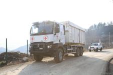 По Лачинской дороге в очередной раз беспрепятственно проехали машины МККК (ФОТО/ВИДЕО)