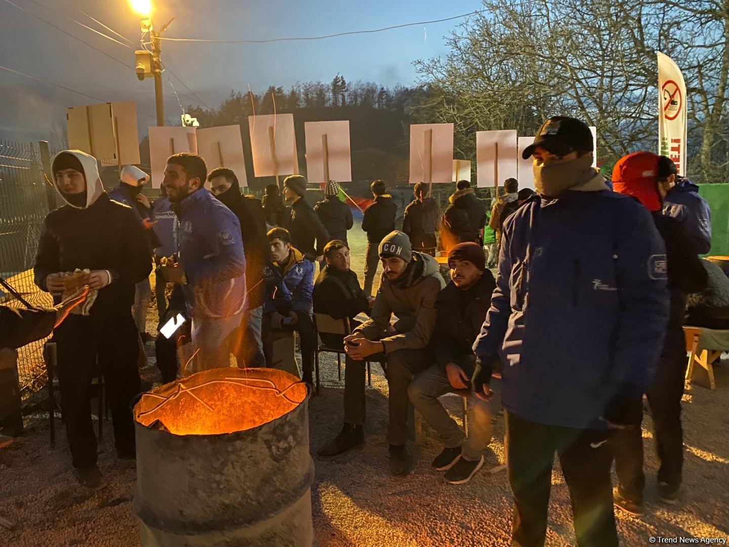 Акция протеста на Лачинской дороге продолжается – очередное разоблачение армянской лжи (ФОТО)
