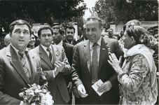 «Армяне чуть не на руках несли машину Гейдара Алиева в Шушу» - воспоминания Александра Иванова - из уникального архива Эльмиры Ахундовой (ФОТО)