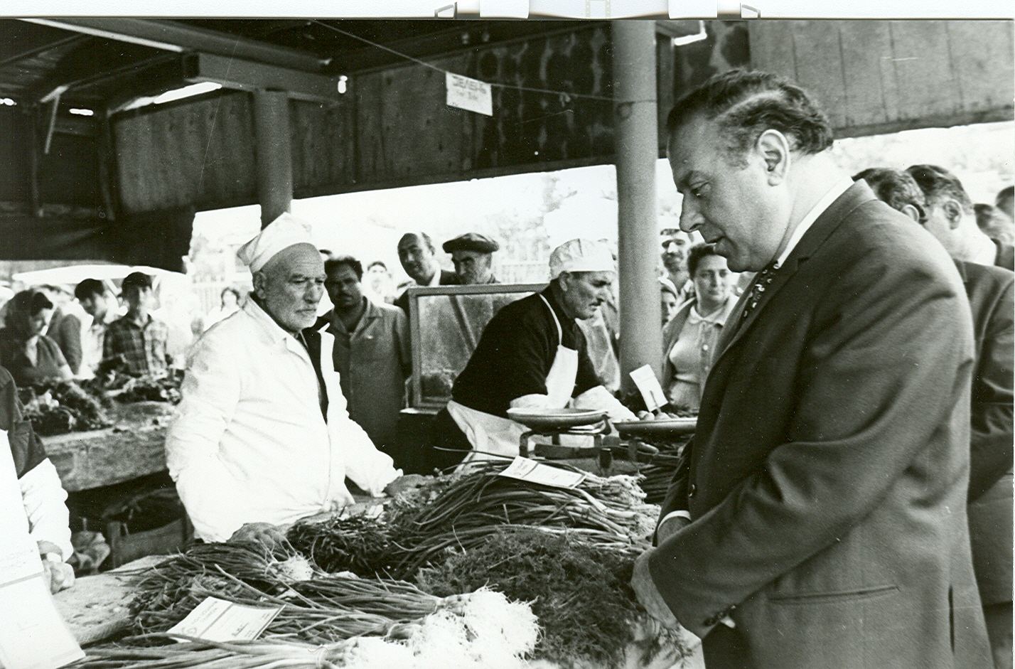 «Армяне чуть не на руках несли машину Гейдара Алиева в Шушу» - воспоминания Александра Иванова - из уникального архива Эльмиры Ахундовой (ФОТО)