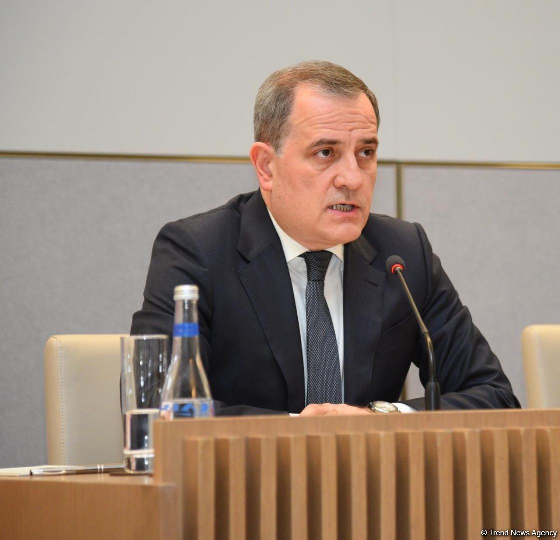 Глава МИД Азербайджана провел пресс-конференцию (ВИДЕО) (ФОТО)