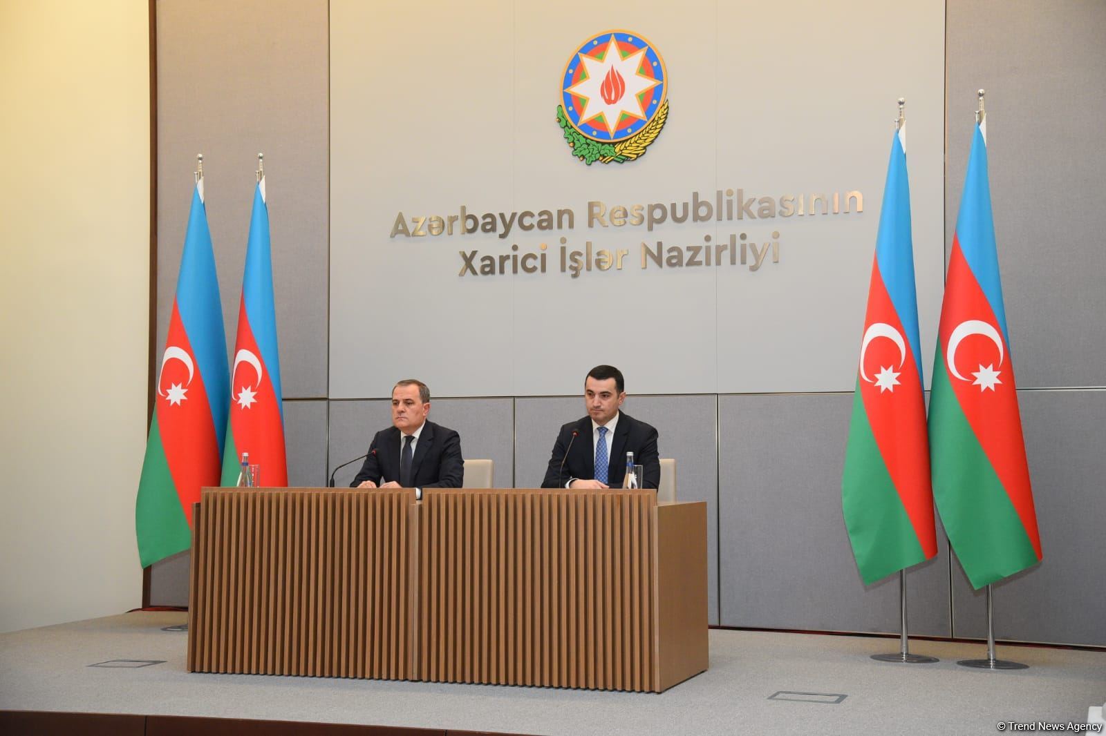 Глава МИД Азербайджана провел пресс-конференцию (ВИДЕО) (ФОТО)