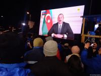 Участники акции на Лачинской дороге посмотрели обращение Президента Ильхама Алиева к азербайджанскому народу (ФОТО)