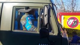 По Лачинской дороге беспрепятственно проехала машина снабжения РМК (ФОТО)