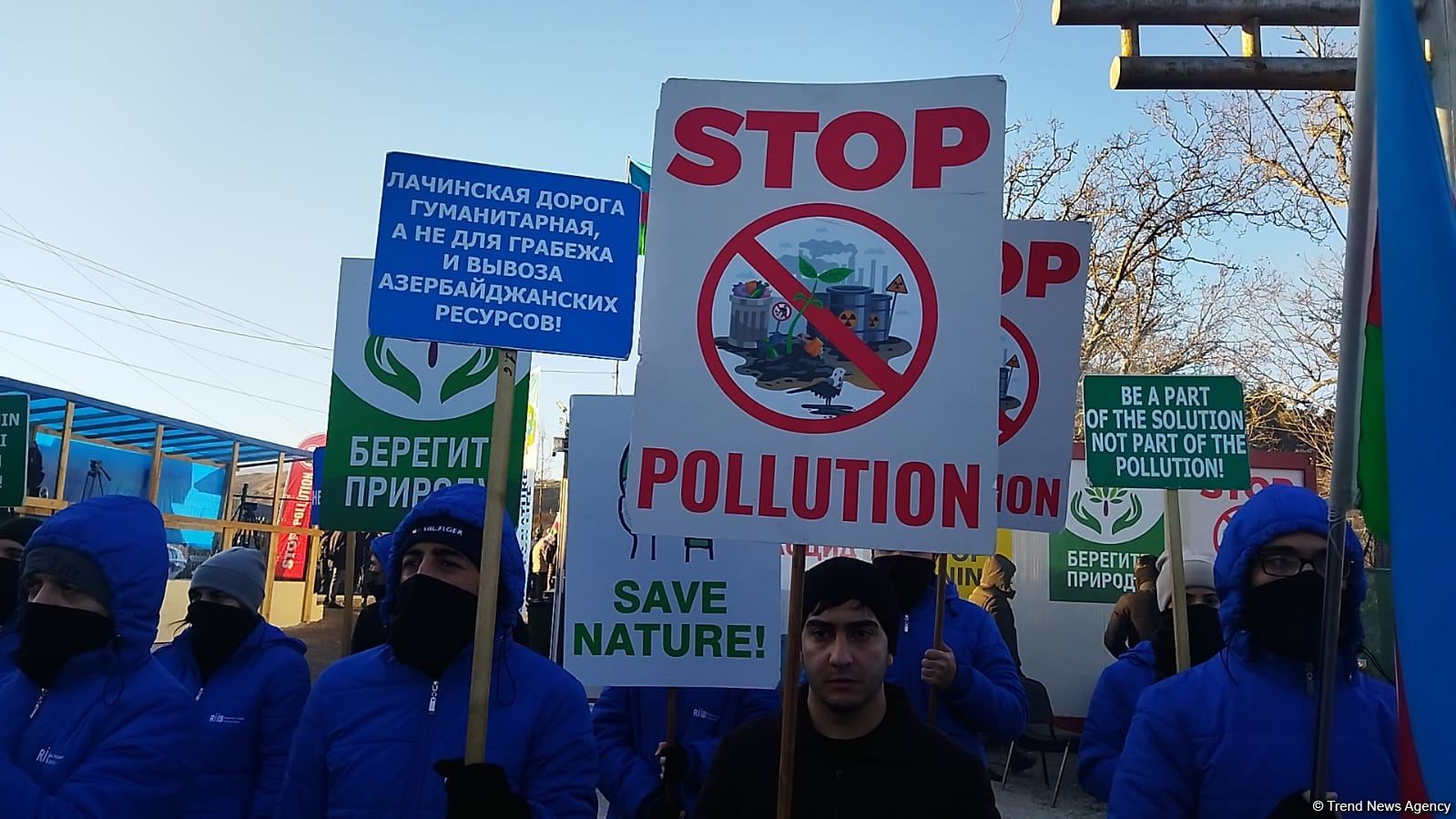 Продолжается мирная акция протеста на Лачинской дороге (ФОТО)