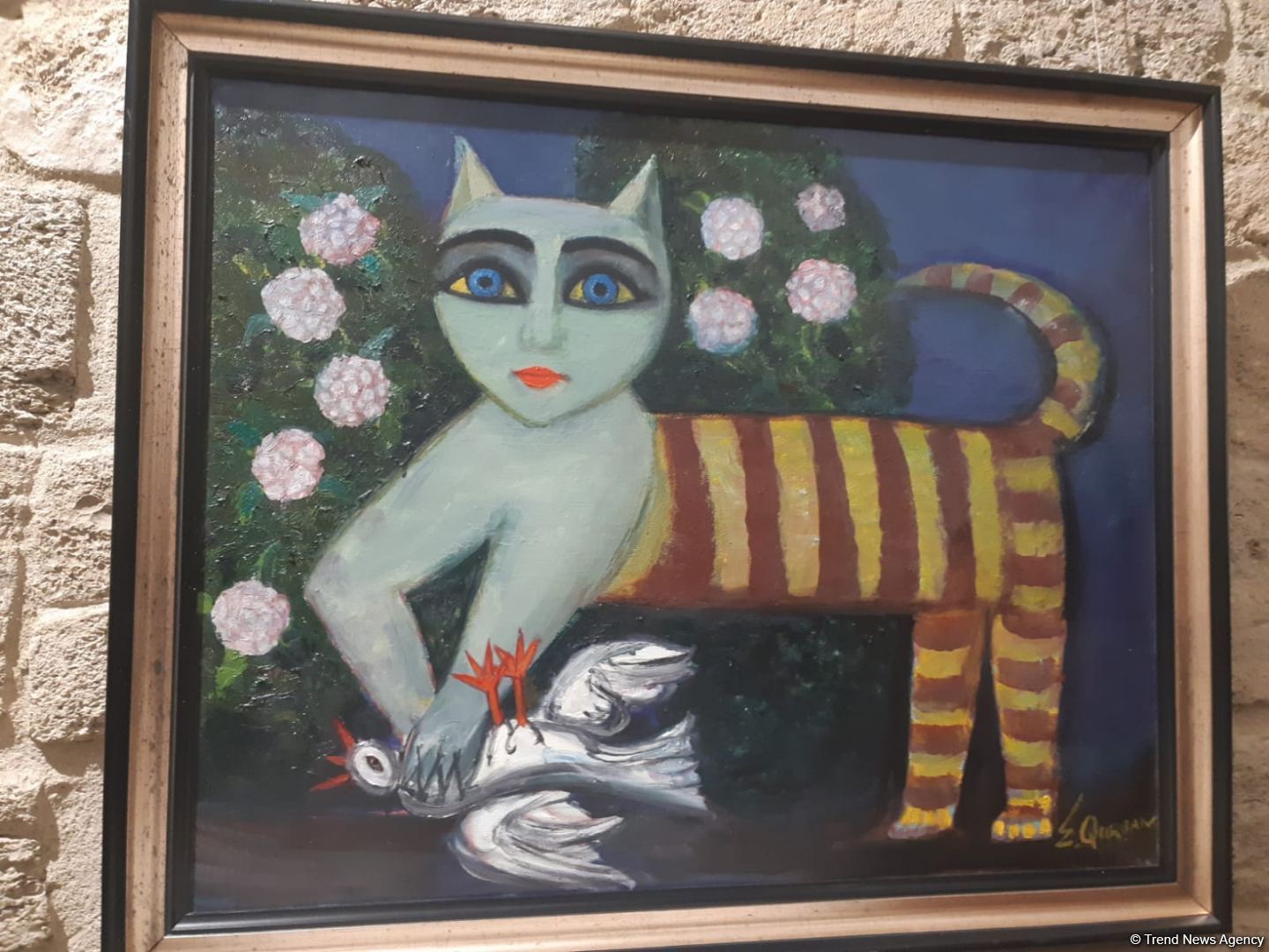 Эмоции и символизм - необычный формат персональной выставки Эльдара Гурбанова (ФОТО)