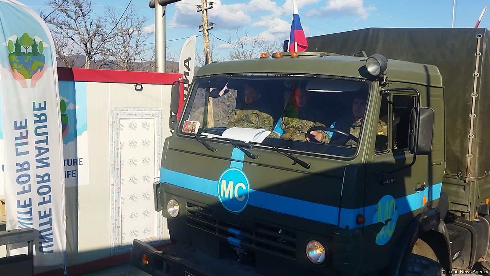 Сегодня по Лачинской дороге беспрепятственно проехали 12 автомашин (ФОТО)