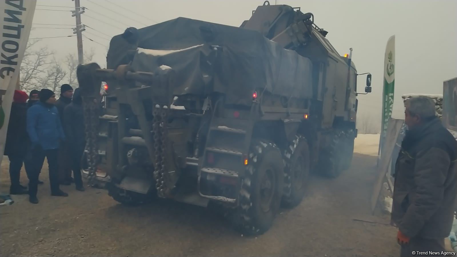 По Лачинской дороге беспрепятственно проехали еще две машины миротворцев (ФОТО/ВИДЕО)