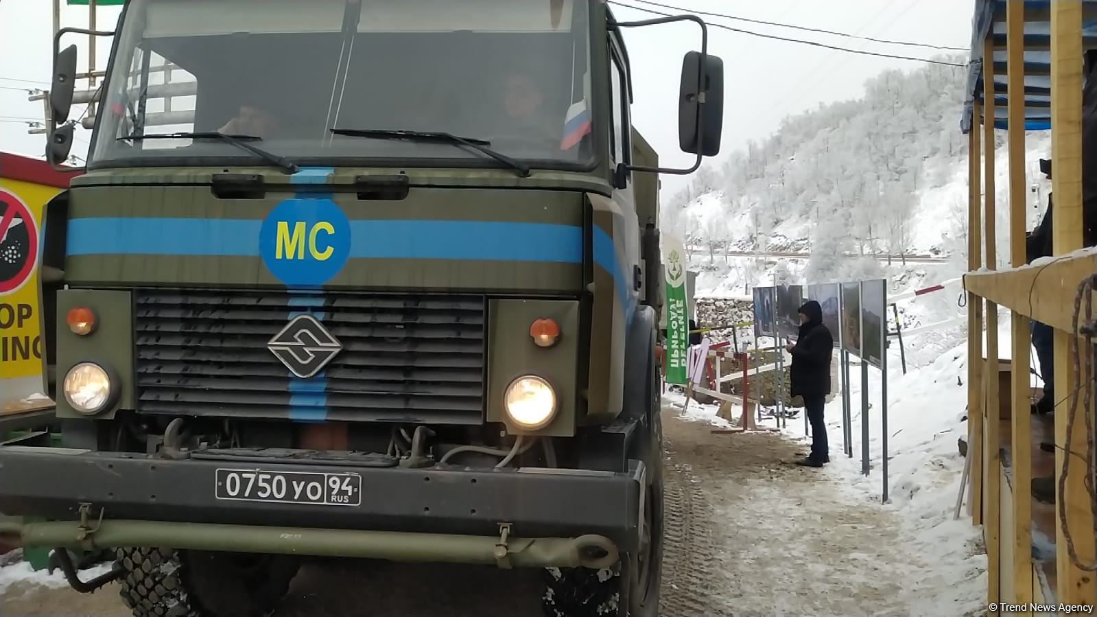 По Лачинской дороге проехали более 20 машин миротворцев (ФОТО)
