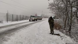 По Лачинской дороге беспрепятственно проехали автомобили МККК (ФОТО)