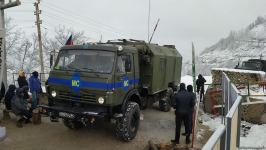 По Лачинской дороге беспрепятственно проехали три автомашины РМК (ФОТО)