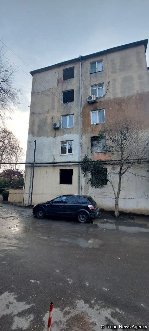 В Баку сносят жилой дом (ФОТО)