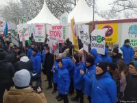 Растет число участников акции на Лачинской дороге (ФОТО)