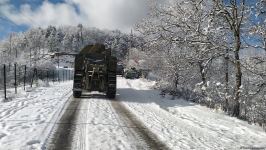 По Лачинской дороге беспрепятственно проехали еще 13 машин миротворцев (ФОТО)
