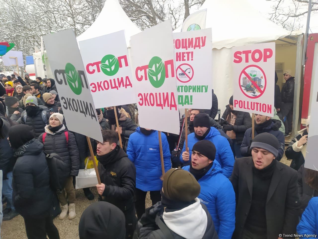 Растет число участников акции на Лачинской дороге (ФОТО)