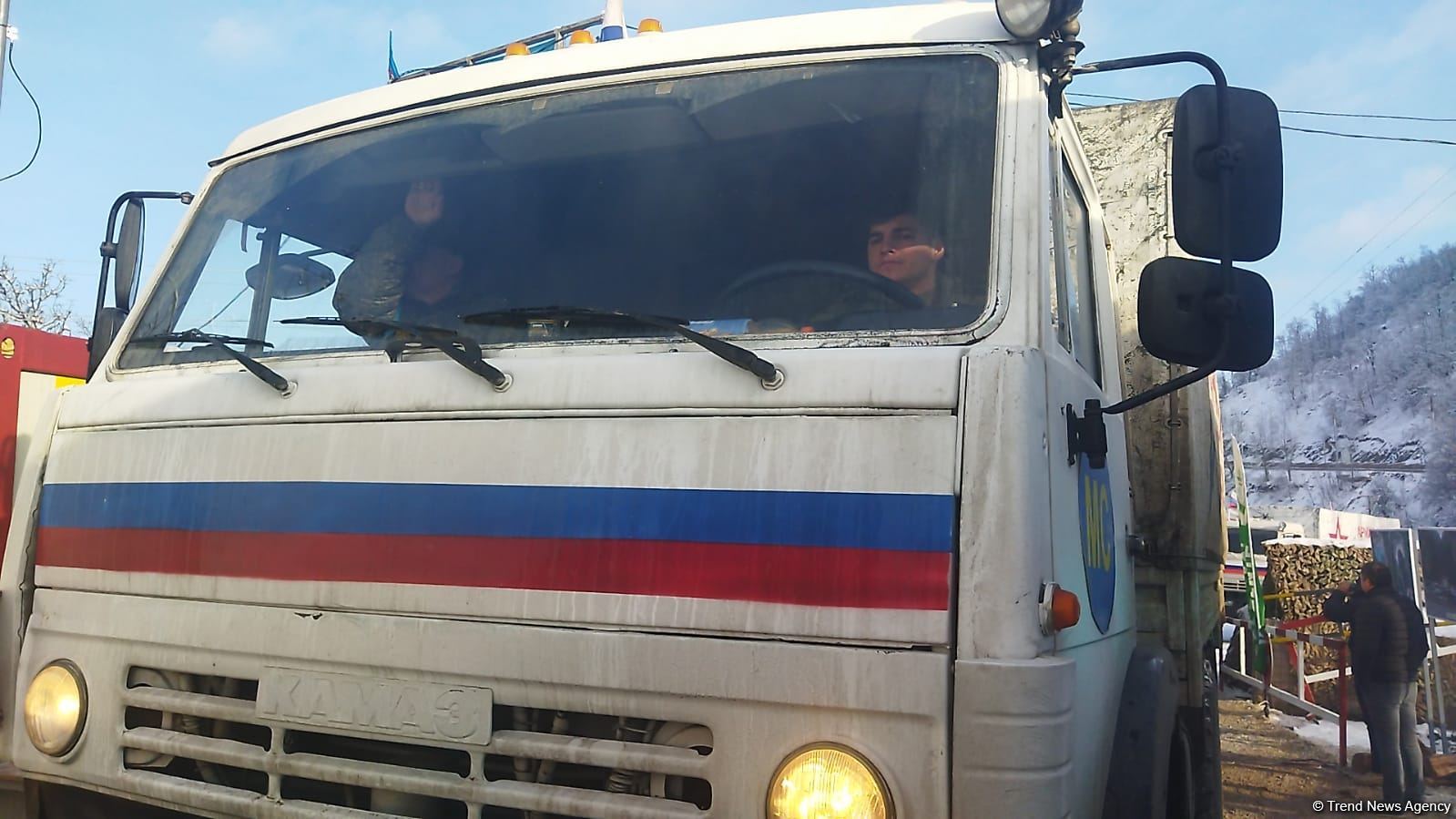 По Лачинской дороге беспрепятственно проехали еще 4 транспортных средства РМК (ФОТО)