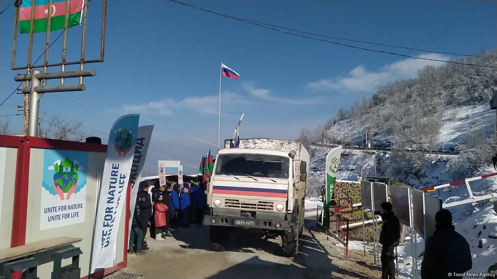 По Лачинской дороге беспрепятственно проехали шесть транспортных средств РМК (ФОТО/ВИДЕО)