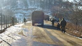 По Лачинской дороге беспрепятственно проехали еще пять автомобилей миротворцев (ФОТО)