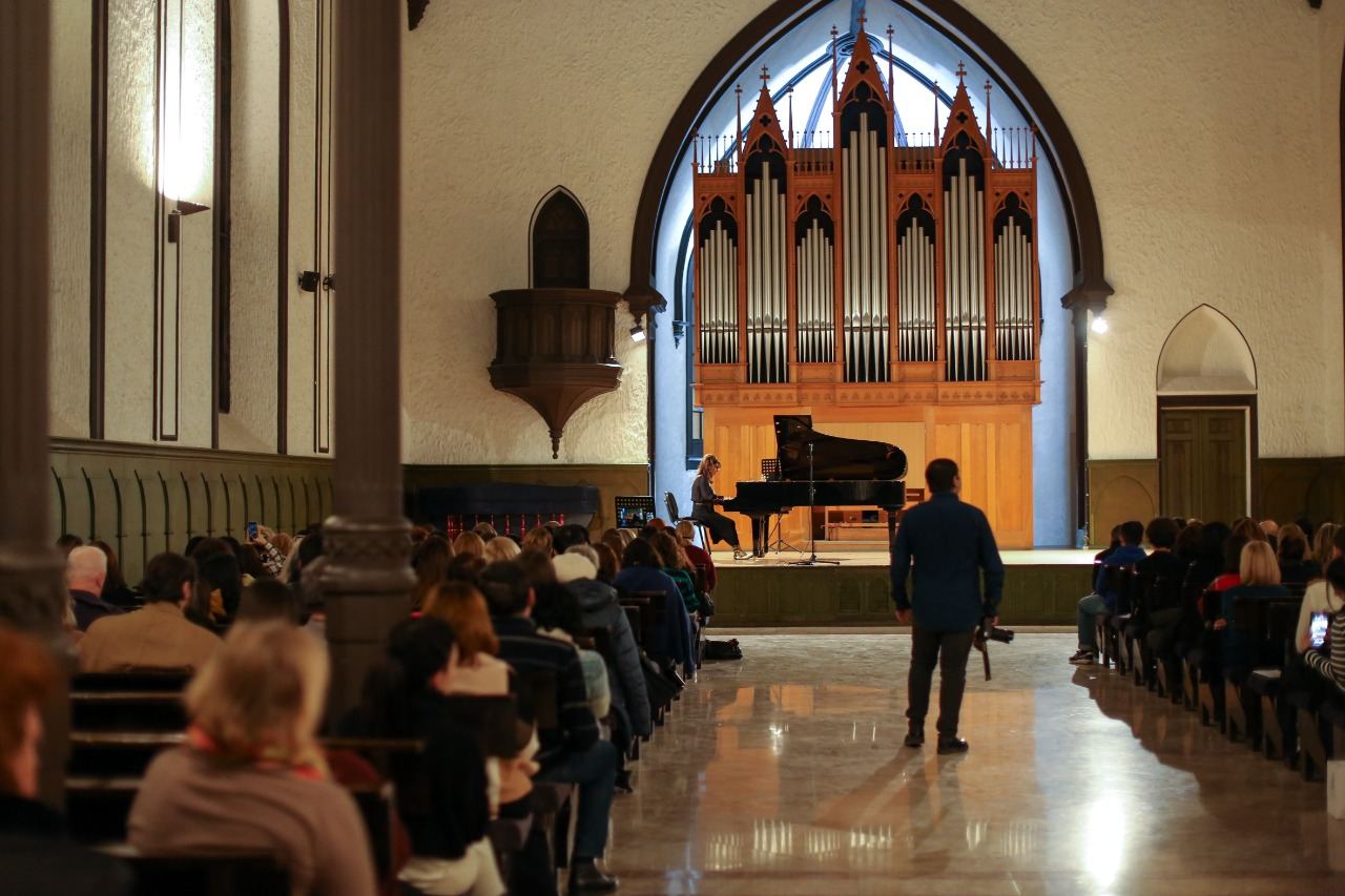Спасая себя, спасаю мир! В Баку завершились первые гастроли всемирно известного музыканта Ренары Ахундовой (ВИДЕО, ФОТО)