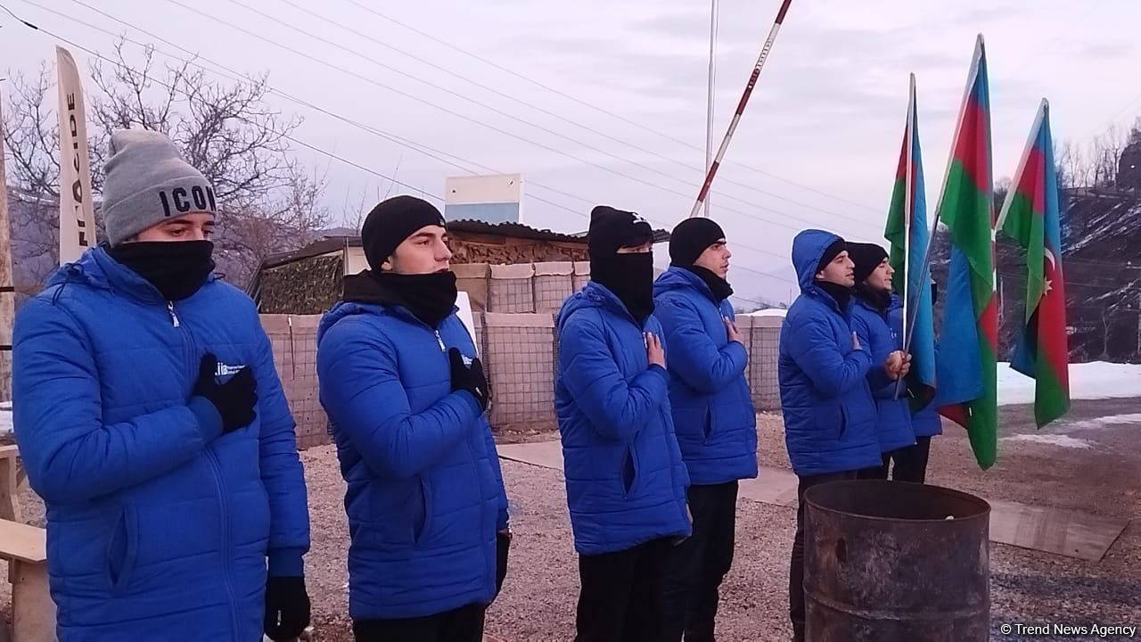 Мирная акция протеста на Лачинской дороге продолжается уже 37 дней (ФОТО)