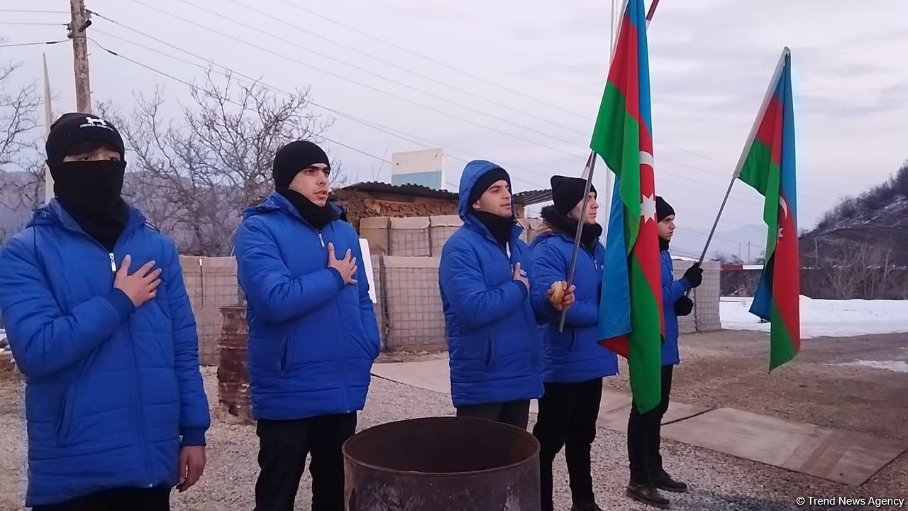 Мирная акция протеста на Лачинской дороге продолжается уже 37 дней (ФОТО)