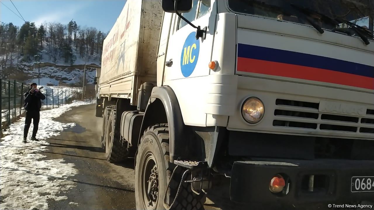 По Лачинской дороге беспрепятственно проехали еще 7 автомашин РМК (ФОТО)