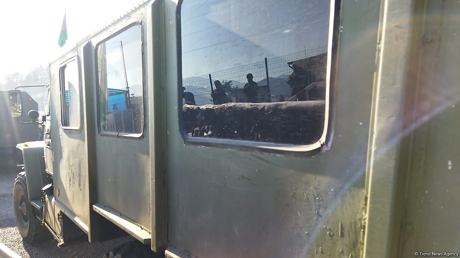 По Лачинской дороге беспрепятственно проехали еще пять автомобилей миротворцев (ФОТО)