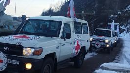 По Лачинской дороге беспрепятственно проехали пять автомашин Красного Креста (ФОТО)