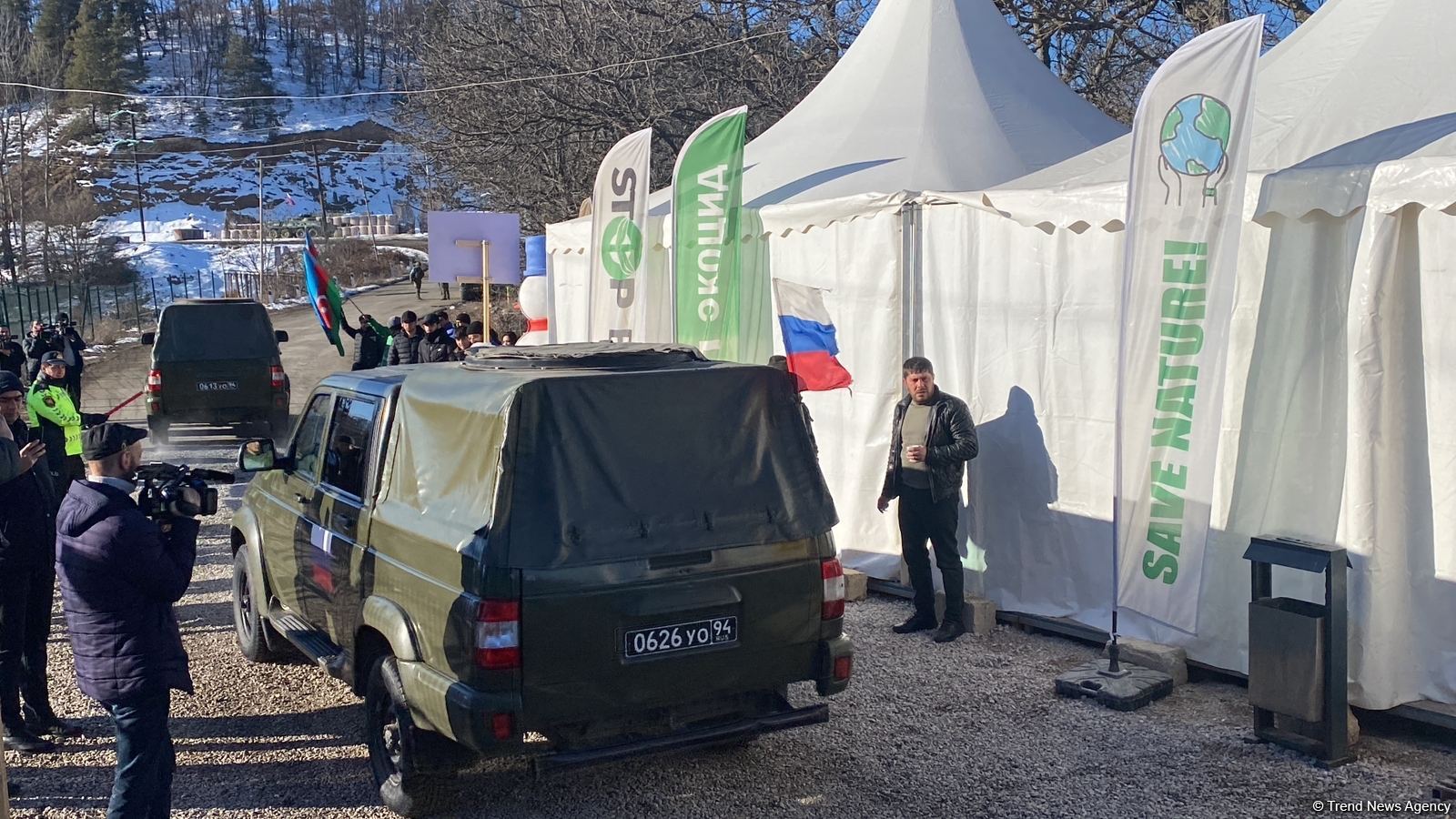 По Лачинской дороге беспрепятственно проехали 10 транспортных средств РМК (ФОТО)