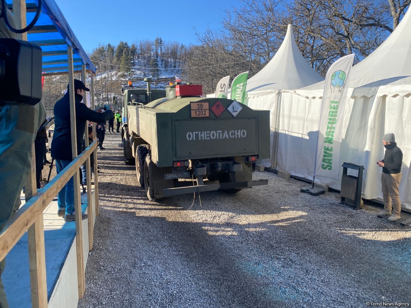 По Лачинской дороге беспрепятственно проехали 10 транспортных средств РМК (ФОТО)